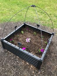 143676790_gryadka-garden-bed